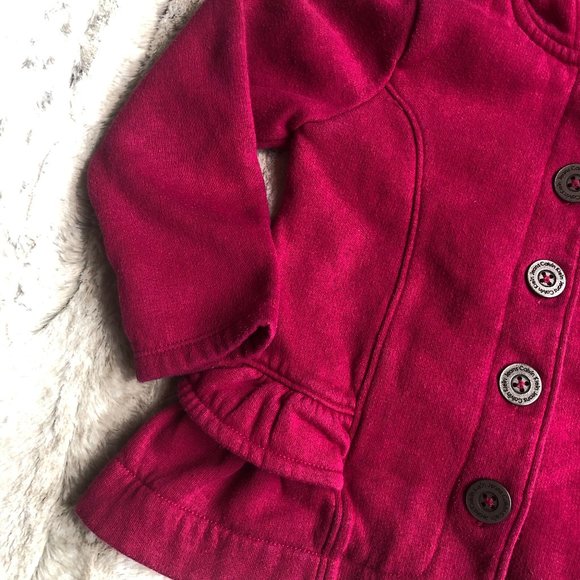 Calvin Klein - Picture 2 of 5